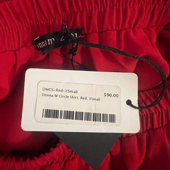 Donna Mizani Red Skater Skirt - Picture 3 of 3